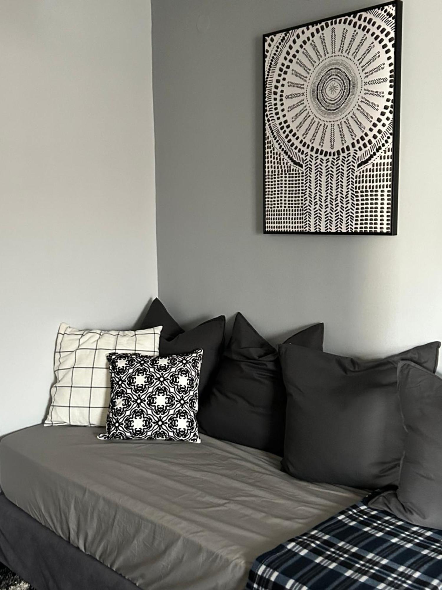 Beautiful Apartment Next To Metro Station Athena Bagian luar foto