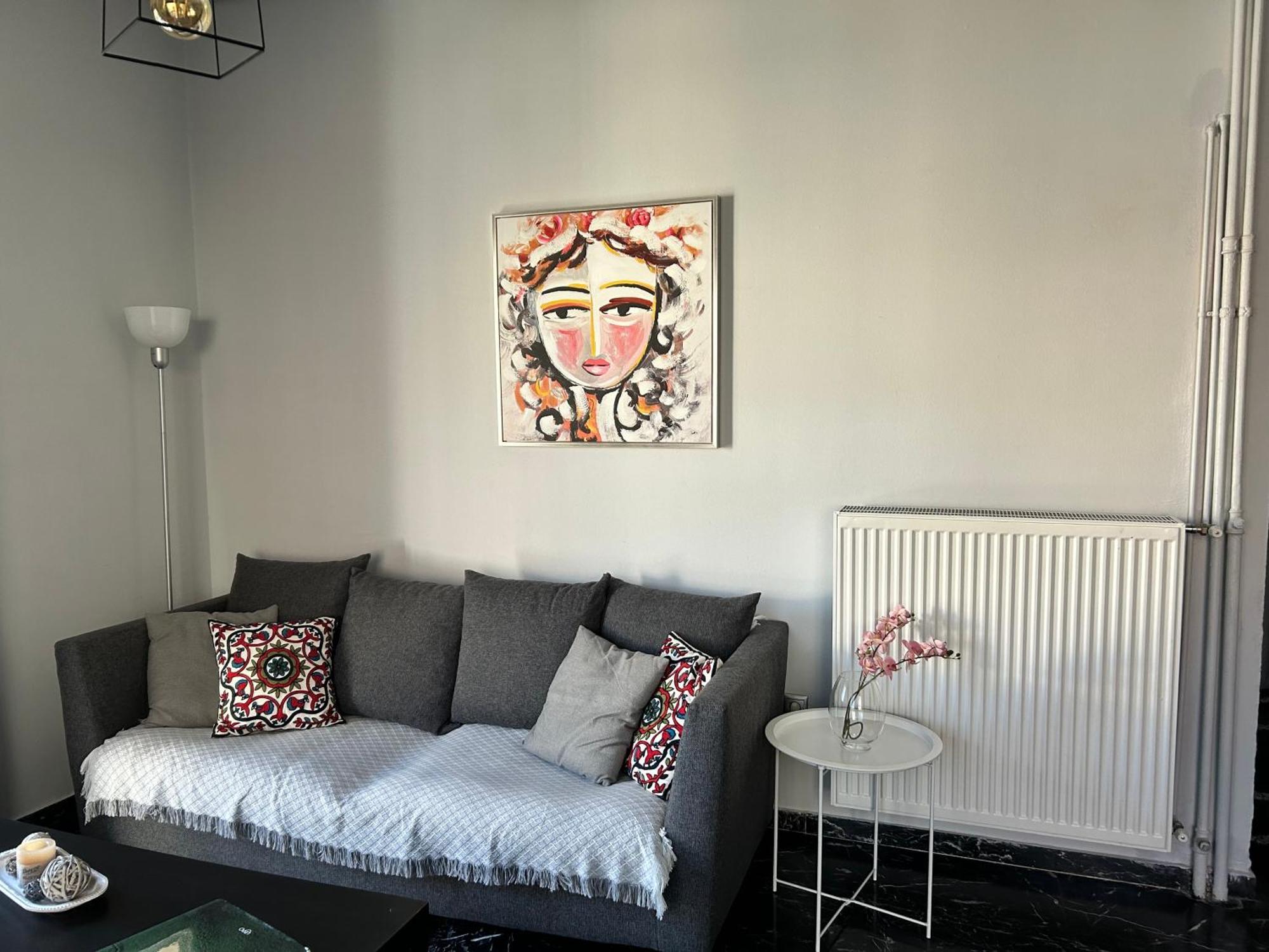 Beautiful Apartment Next To Metro Station Athena Bagian luar foto